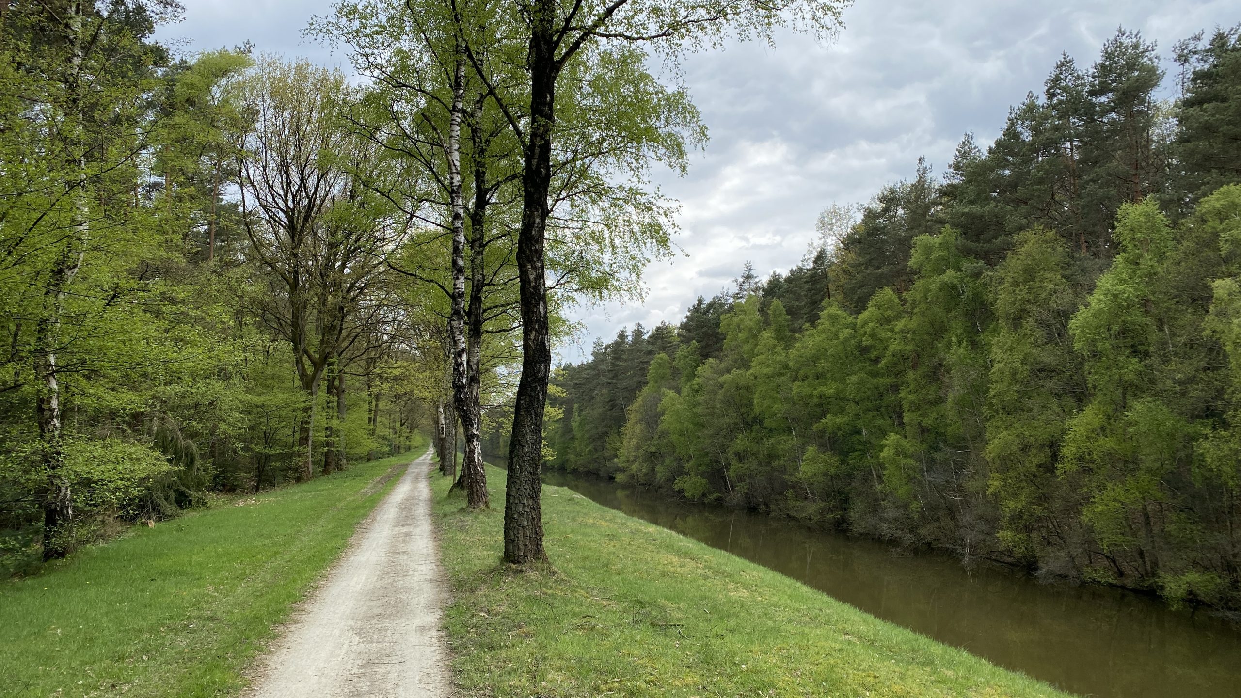 Mehr über den Artikel erfahren Tag 2 – von Lindern nach Nordhorn