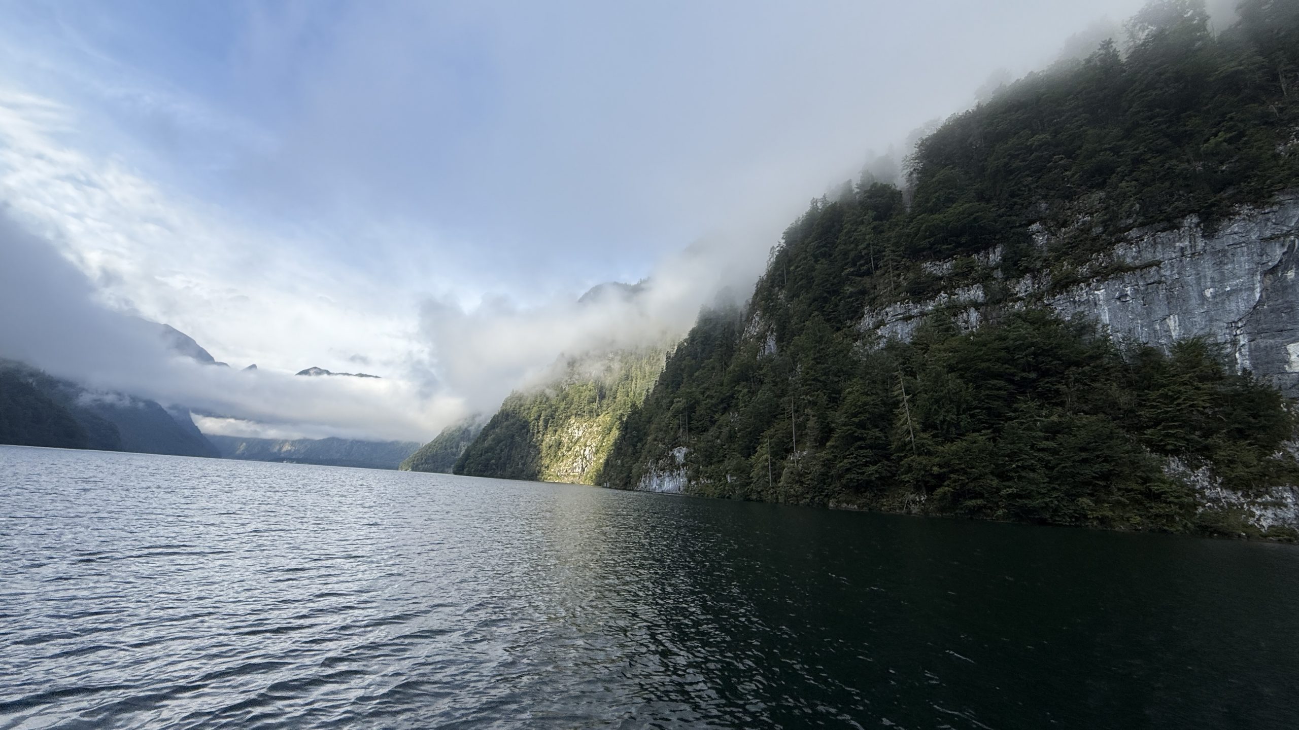 Mehr über den Artikel erfahren 2025 Alpenüberquerung – Tag 1 vom Königsee zum Kärlinger Haus